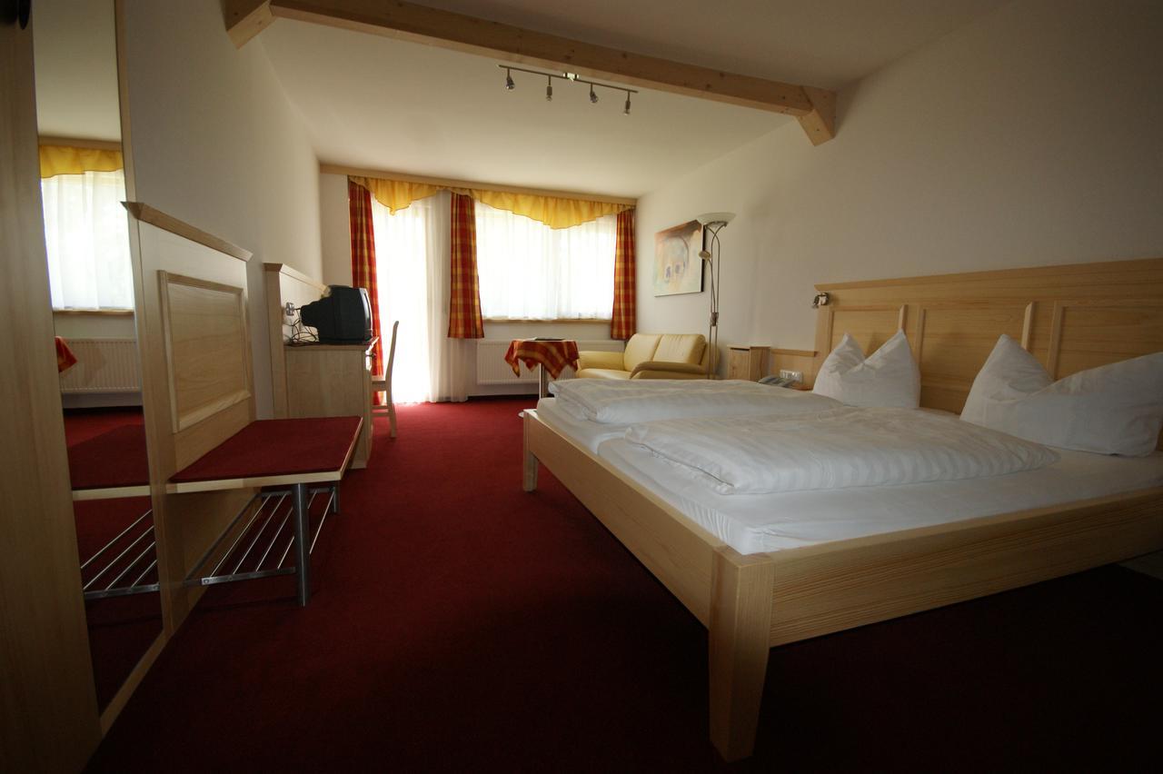 Hotel Beinbauer Büchlberg Buitenkant foto